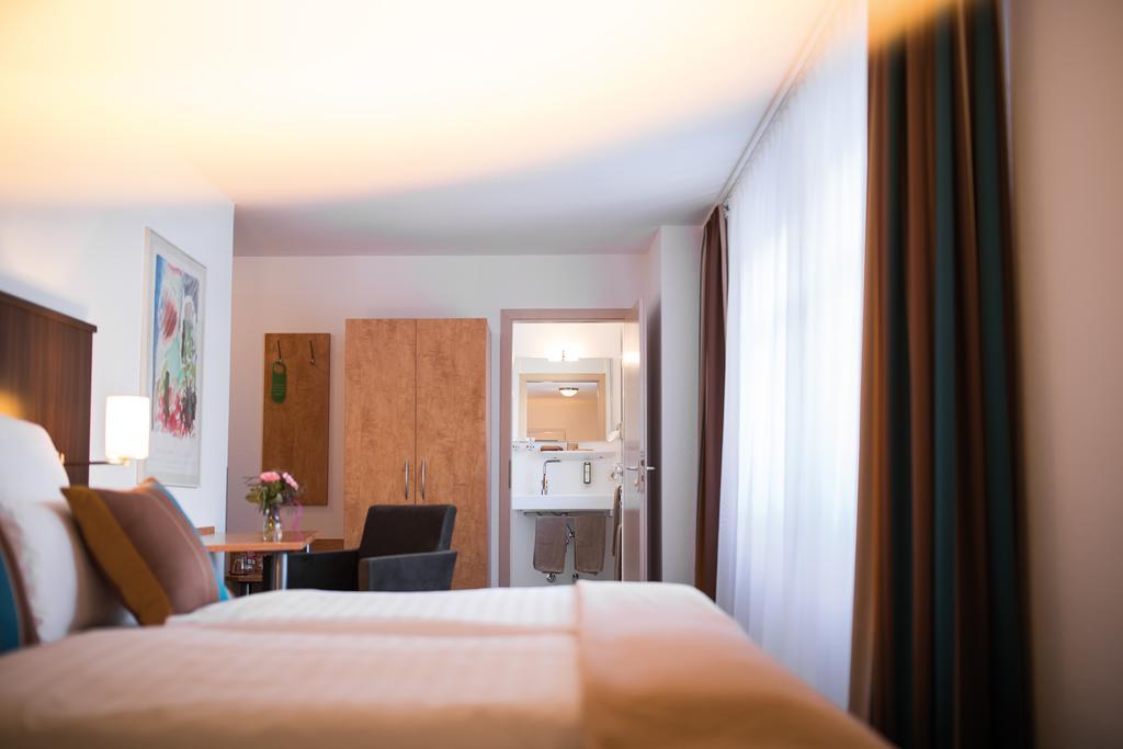 Centro Hotel U-No1, Trademark Collection By Wyndham Großbettlingen エクステリア 写真